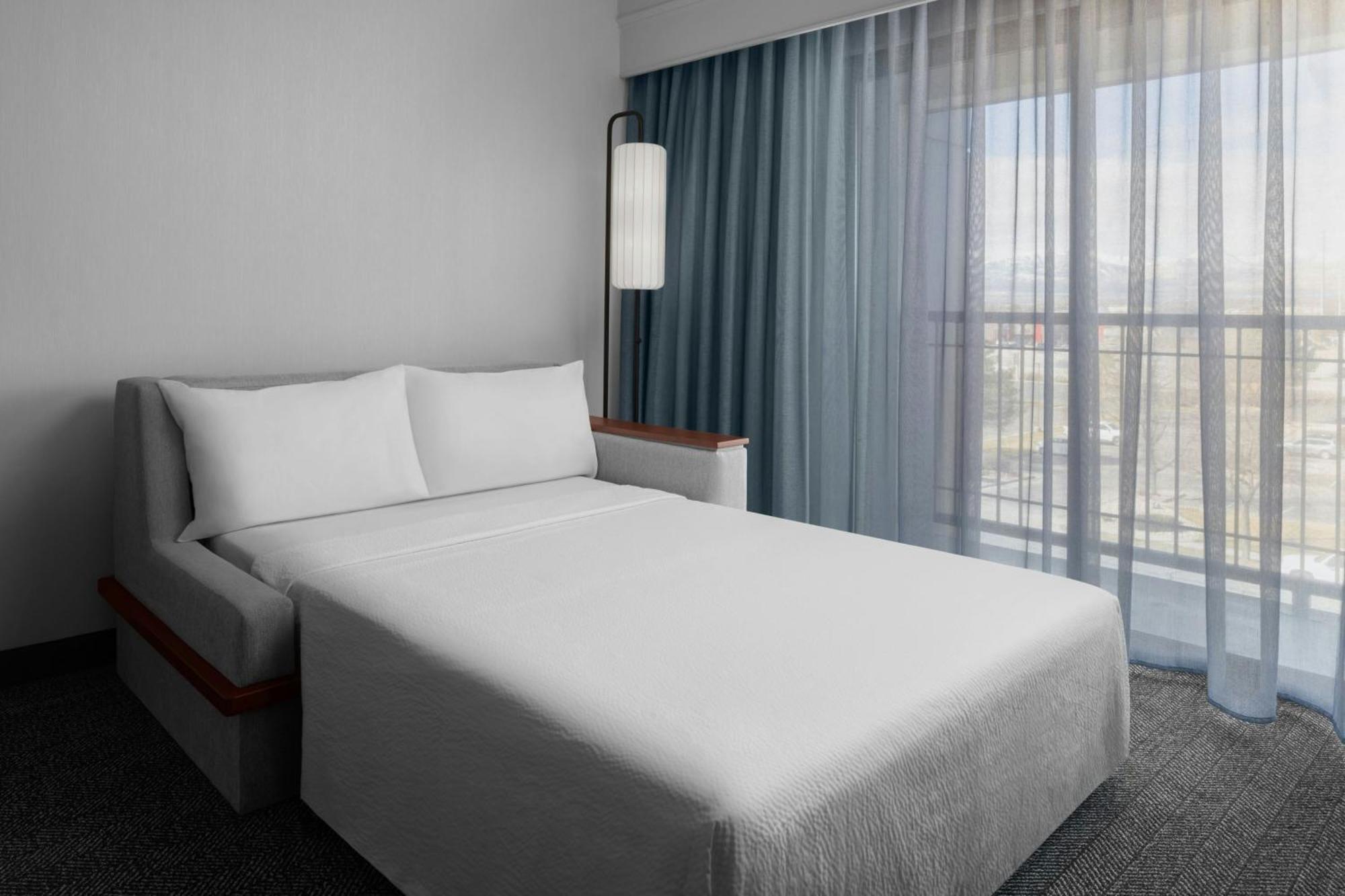 Courtyard By Marriott Salt Lake City Sandy Exterior foto